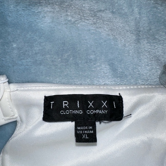 Trixxi - Picture 2 of 3